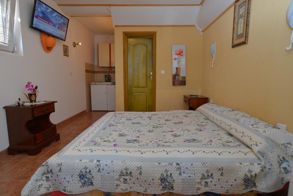 Apartments Palace Mira Mare Тиват Стая снимка